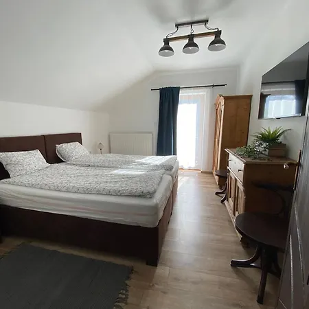 Haus Alpenblick Moelltal 3*