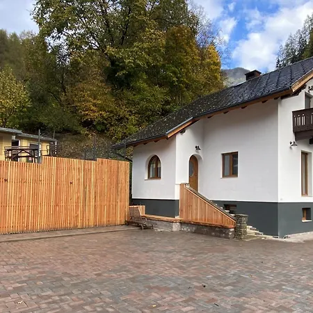 Haus Alpenblick Moelltal 3* Flattach