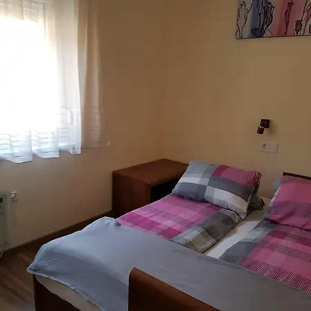 Haus Alpenblick Moelltal 플래타취