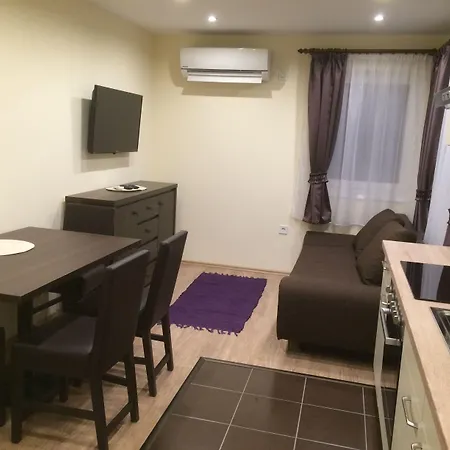 Haus Alpenblick Moelltal Pensjonat 3*