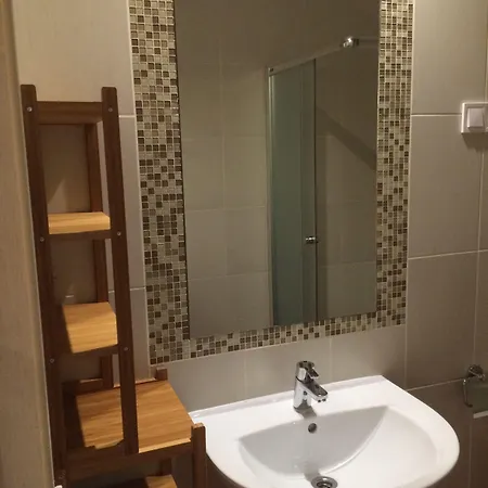 Haus Alpenblick Moelltal بيت ضيافة 3*