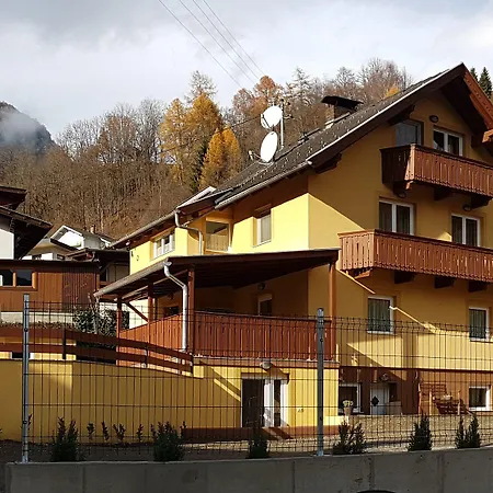 Haus Alpenblick Moelltal 3* Flattach