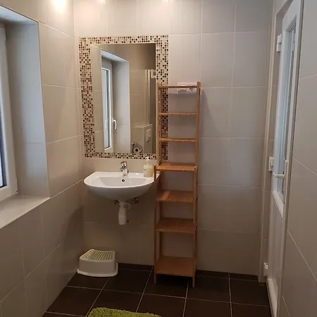 Haus Alpenblick Moelltal 3*