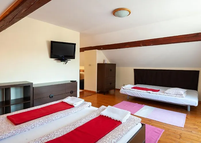 Haus Alpenblick Moelltal 3*