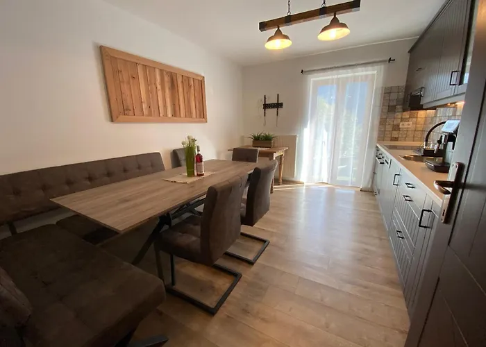 בית הארחה Haus Alpenblick Moelltal 3*