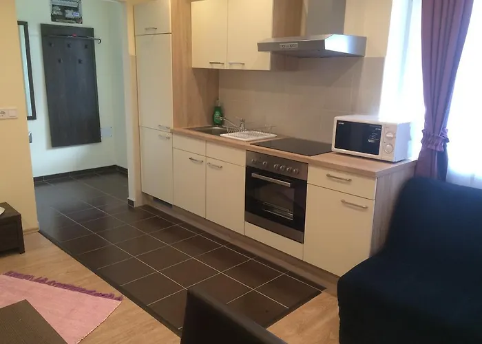 Haus Alpenblick Moelltal בית הארחה